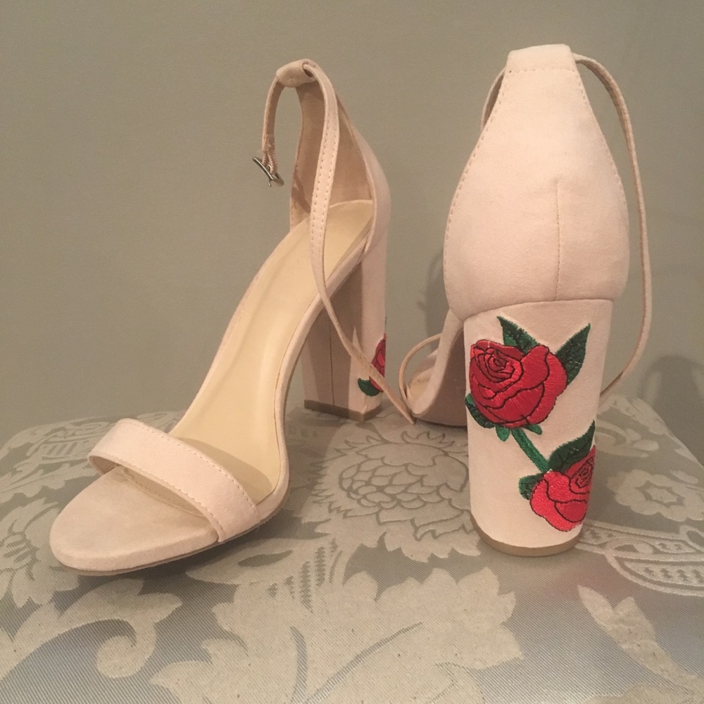 Women’s open toed heels